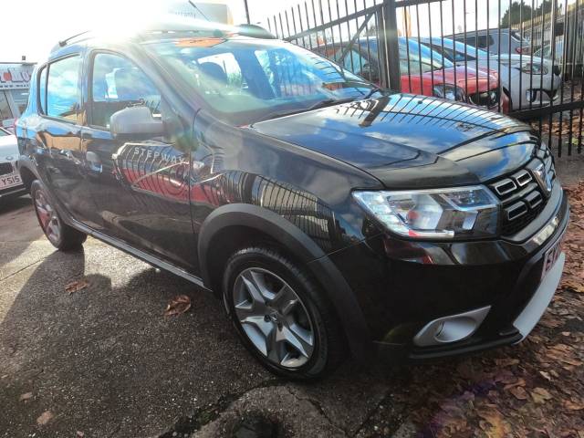 Dacia Sandero Stepway 0.9 TCe Comfort 5dr Hatchback Petrol Black
