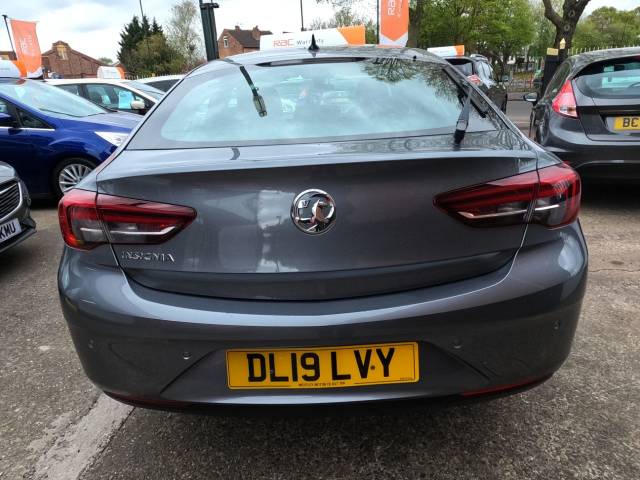 2019 Vauxhall Insignia 1.5T Design Nav 5dr