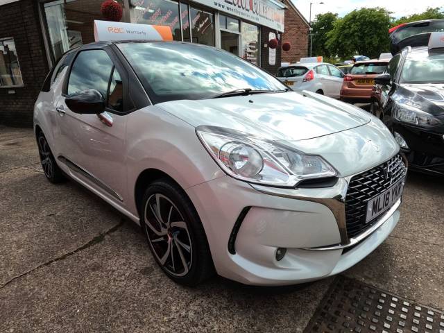 Ds Ds 3 1.2 PureTech 82 Connected Chic 3dr Hatchback Petrol White